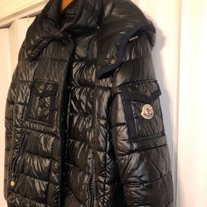 Women’s Moncler Size 5 (XL)